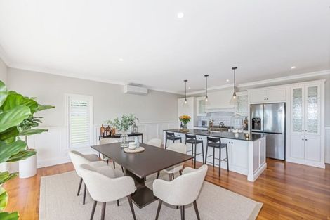 Photo of property in 2e Vipond Road, Stanmore Bay, Whangaparaoa, 0932