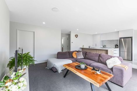 Photo of property in 10 Rehua Place, Waiwhakaiho, New Plymouth, 4312