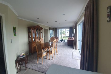 Photo of property in 4 Parkvue Drive, Bell Block, New Plymouth, 4312