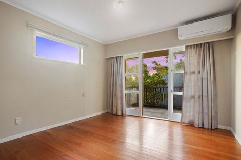 Photo of property in 1/31 Raines Avenue, Forrest Hill, Auckland, 0620