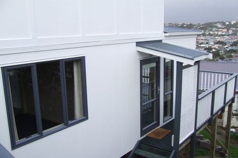 Photo of property in 72 Maupuia Road, Maupuia, Wellington, 6022