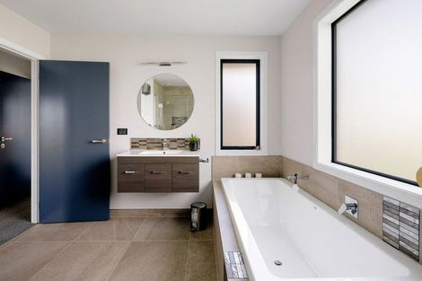 Photo of property in 43 Seachange Drive, Leamington, Cambridge, 3432