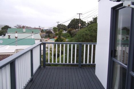 Photo of property in 72 Maupuia Road, Maupuia, Wellington, 6022