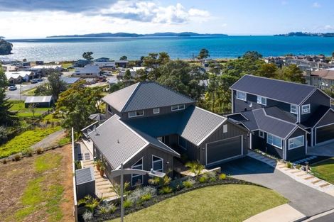 Photo of property in 3 Koru Place, Snells Beach, 0920