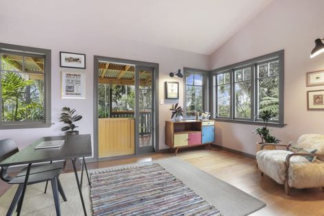 Photo of property in 324 Titirangi Road, Titirangi, Auckland, 0604