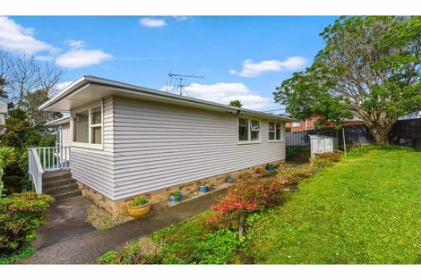 Photo of property in 249 Sunset Road, Sunnynook, Auckland, 0632