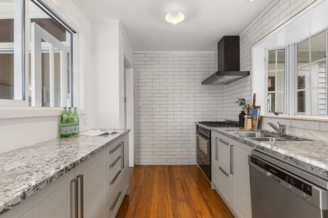 Photo of property in 219 The Square, Whangamata, 3620