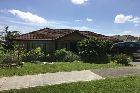 Photo of property in 37 Robin Brooke Drive, Flat Bush, Auckland, 2019