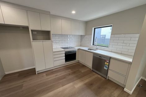 Photo of property in 3/43 Clevedon Road, Papakura, 2110