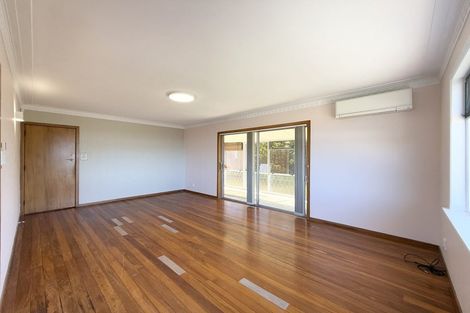 Photo of property in 61 Kirby Street, Glendene, Auckland, 0602