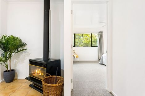 Photo of property in 10 Devana Court, Torbay, Auckland, 0630