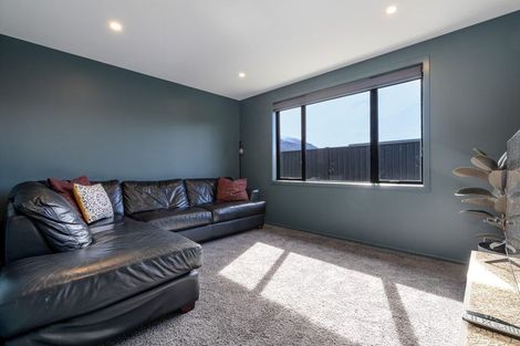 Photo of property in 27 Dunn Street, Lake Hawea, 9382