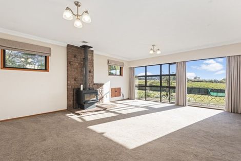 Photo of property in 49 Highden Road, Rongotea, Palmerston North, 4476