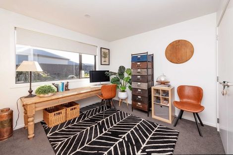 Photo of property in 122 Rob Roy Lane, Wanaka, 9305