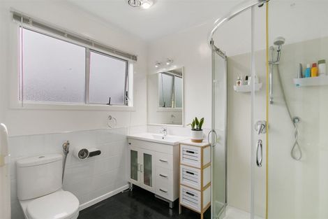 Photo of property in 1/8 Beldon Place, Pakuranga Heights, Auckland, 2010