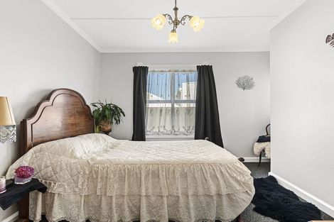 Photo of property in 219 Devon Street West, New Plymouth, 4310