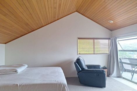 Photo of property in 166a Mellons Road, Mellons Bay, Auckland, 2014