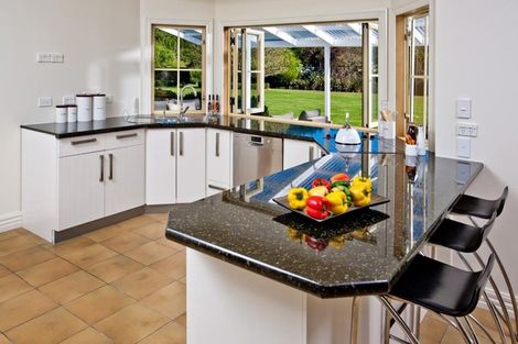 Photo of property in 12a Croft Lane, Riverhead, Albany, 0793