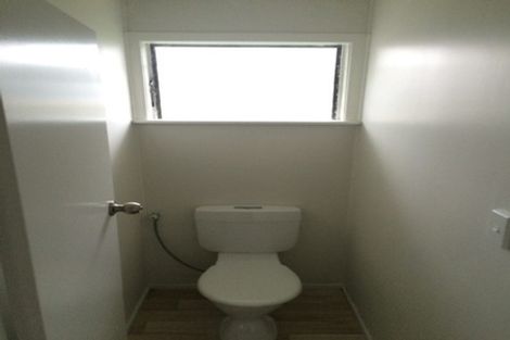 Photo of property in 2 Fields Road, Manurewa, Auckland, 2102