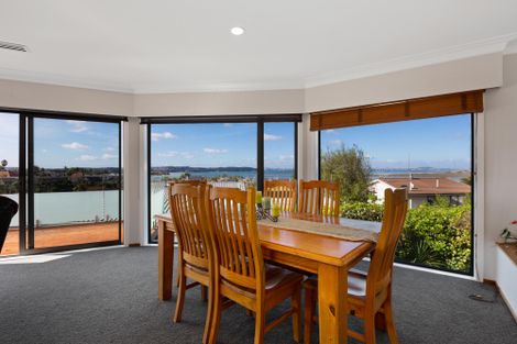 Photo of property in 13 Deanna Drive, West Harbour, Auckland, 0618
