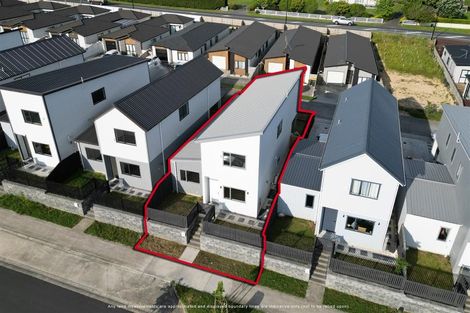 Photo of property in 11 Farranfore Road, Opaheke, Papakura, 2113