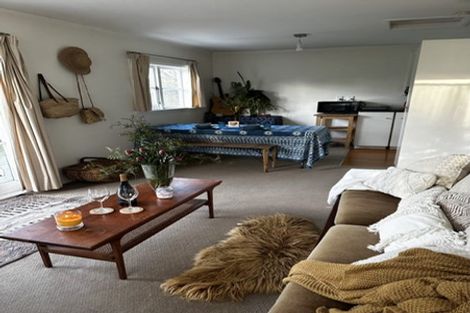 Photo of property in 280 Riverhead Road, Riverhead, Kumeu, 0892