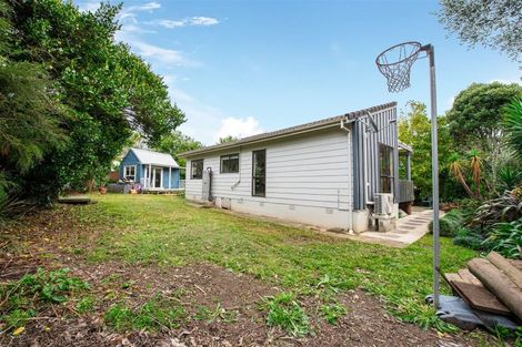 Photo of property in 42 Arodella Crescent, Ranui, Auckland, 0612