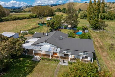 Photo of property in 132 Whitby Road, Wakefield, 7025