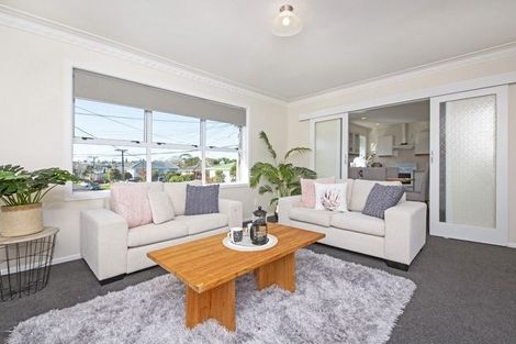 Photo of property in 43 Aurea Avenue, Pakuranga, Auckland, 2010