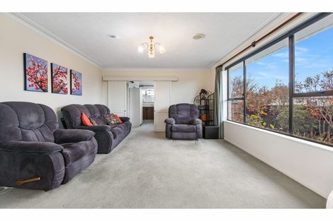 Photo of property in 1/40 Sarabande Avenue, Redwood, Christchurch, 8051