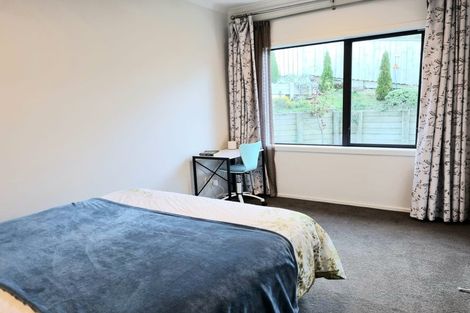 Photo of property in 11 Bickerton Rise, Churton Park, Wellington, 6037