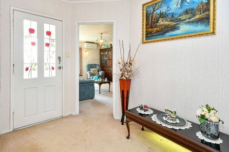 Photo of property in 8 Capella Place, Manurewa, Auckland, 2102