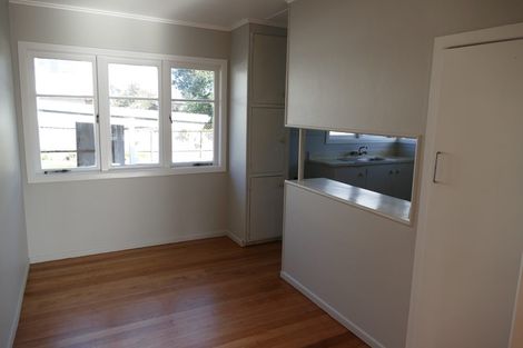 Photo of property in 50 Flanshaw Road, Te Atatu South, Auckland, 0610