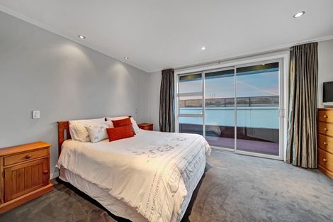 Photo of property in 244a Saint Aubyn Street, New Plymouth, 4310