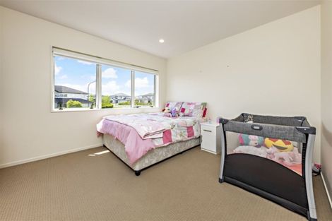 Photo of property in 99 Bayvista Drive, Karaka, Papakura, 2113