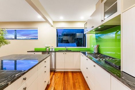 Photo of property in 24 Sunset Parade, Plimmerton, Porirua, 5026