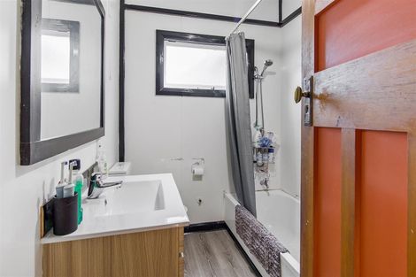 Photo of property in 96 Shearman Street, Waimate, 7924