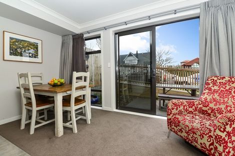 Photo of property in 4/25 Thackeray Street, Hamilton Lake, Hamilton, 3204