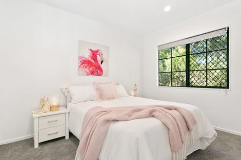 Photo of property in 23 Awhiorangi Promenade, Swanson, Auckland, 0816