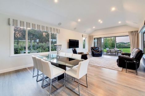 Photo of property in 11 Oak Valley Road, Dairy Flat, Albany, 0792