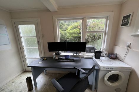 Photo of property in 42 Duncan Terrace, Kilbirnie, Wellington, 6022