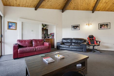 Photo of property in 17 Burton Place, Owhata, Rotorua, 3010
