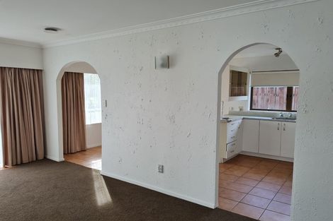 Photo of property in 2a Roys Road, Weymouth, Auckland, 2103