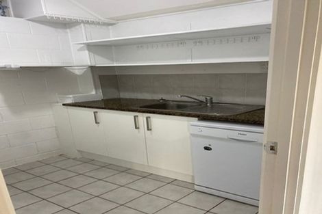 Photo of property in 70 Robbies Road, Shelly Park, Auckland, 2014