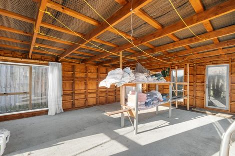 Photo of property in 424 Memorial Avenue, Burnside, Christchurch, 8053