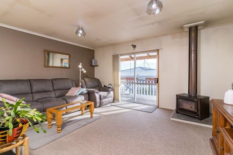 Photo of property in 22 Elwyn Crescent, Green Island, Dunedin, 9018