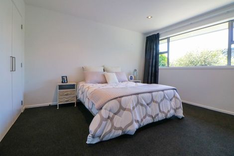 Photo of property in 92 Douglas Street, Highfield, Timaru, 7910