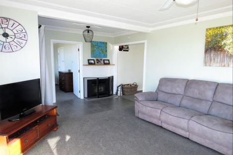 Photo of property in 16 Dalmeny Street, Oamaru North, Oamaru, 9400