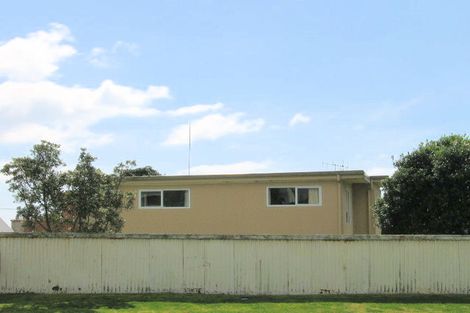 Photo of property in 64 Motiti Road, Papamoa Beach, Papamoa, 3118