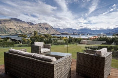 Photo of property in 314 Beacon Point Road, Wanaka, 9305